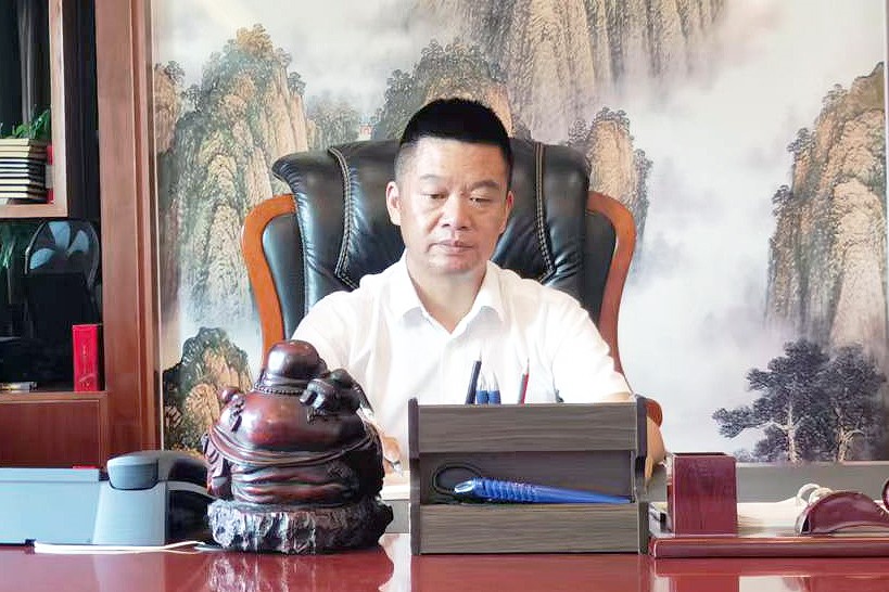 李辉.jpg 李辉.jpg