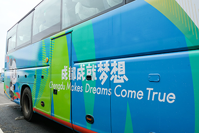 E:2023.77.14�ڲ�888����Ϊ���ٷ���վ���ˣ����������ˡ��ڲ�888����Ϊ���ٷ���վ���˵�һ��������ܳ���ʻ����˻᳡����������������������������ٽ׶ι���20230714-02-02.jpg