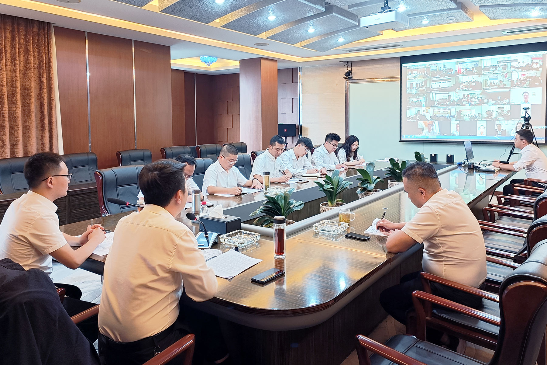 �ڲ�888����Ϊ���ٷ���վ��ҵ�ٿ������徲�ص����鰲�Ű��Ż�