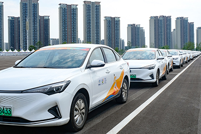 ���������ˡ���С���������������������������˻��������׼���������һ��