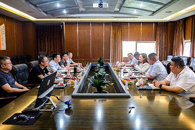 ������ҵ�ɷ����޹�˾��˾��������һ�е��ڲ�888����Ϊ���ٷ���վ��ҵ������̸