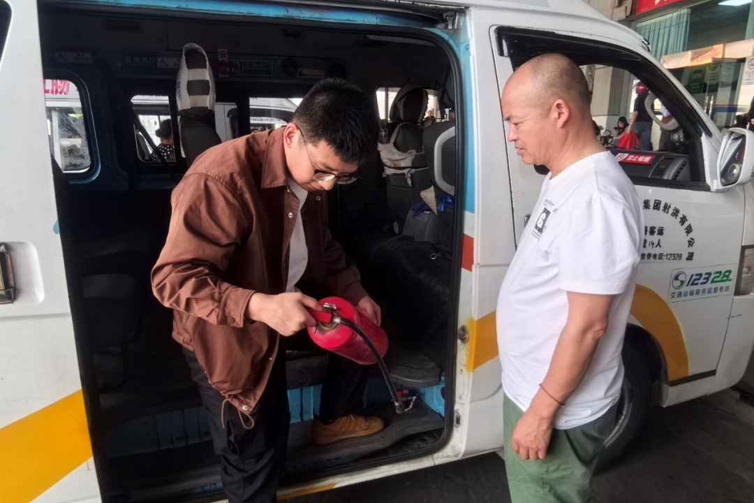 011f77e611b8a3888d02592efc45f17b